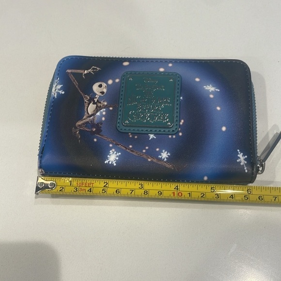 Loungefly Disney “Night Before Christmas” Wallet—Beautiful!! Like New Condition! - Picture 10 of 11